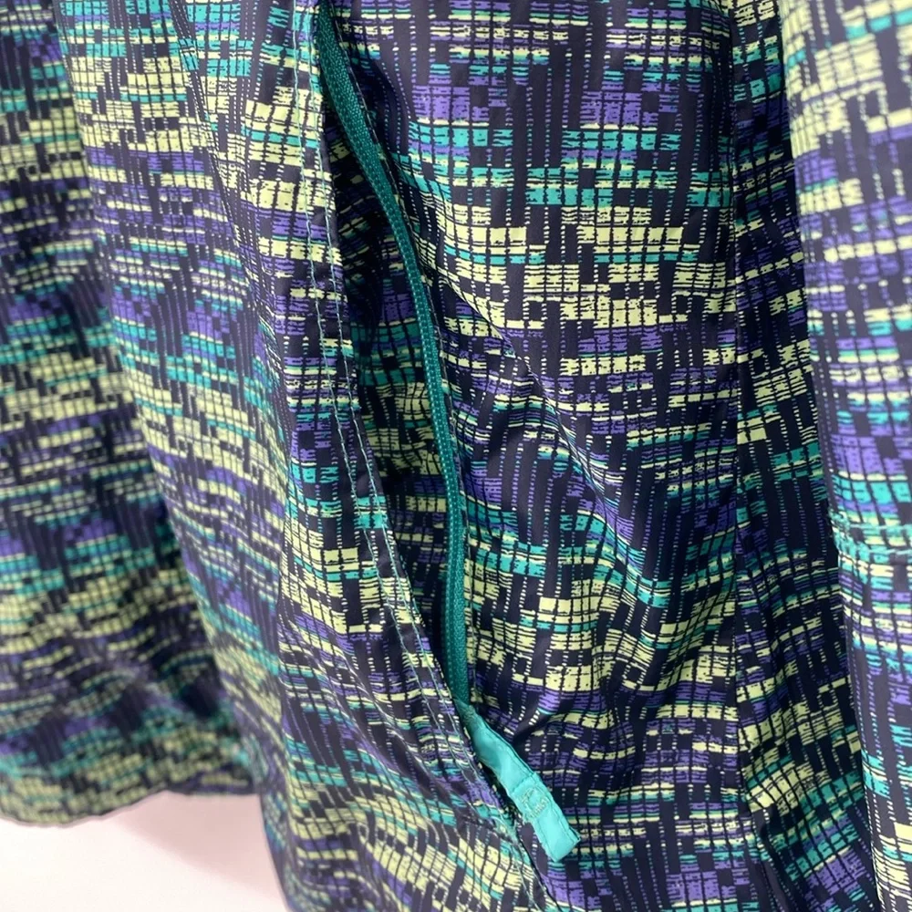Columbia Women’s Geometric Pattern Long Sleeve Windbreaker Jacket‎ Medium